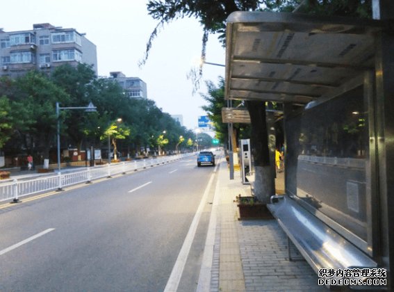 凱創候車亭 凱創候車亭