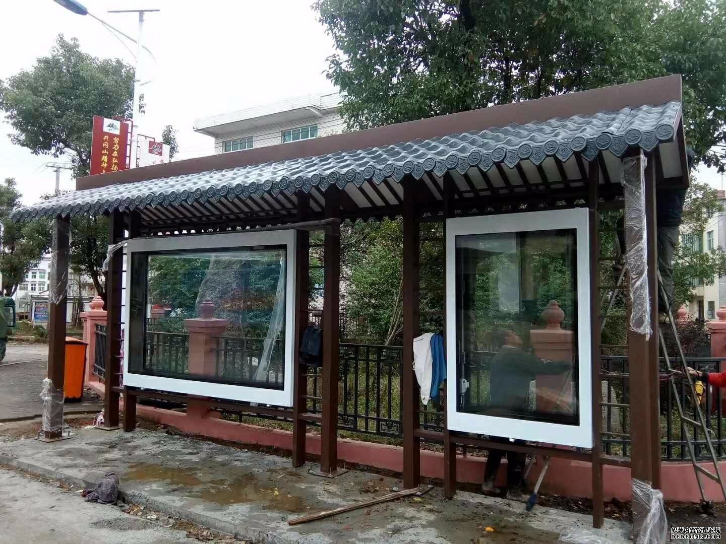 湖南復古候車亭公交候車亭的照明